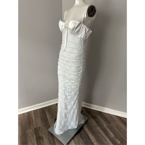 NWT MAJORELLE Leonie Gown in White SZ SMALL $228 - Picture 6 of 11